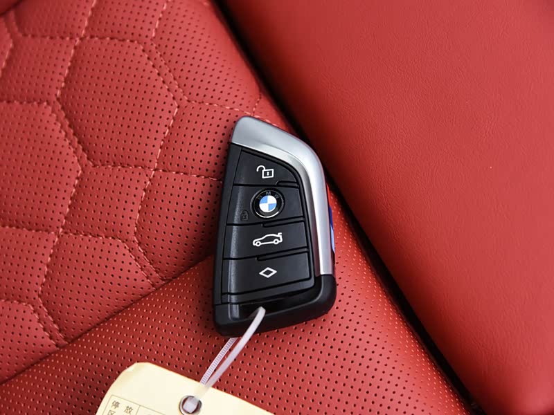 宝马m 宝马x4 m 2019款 x4 m雷霆版