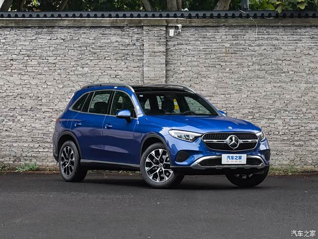 奔驰glc目前价格稳定 售价42.78万元起