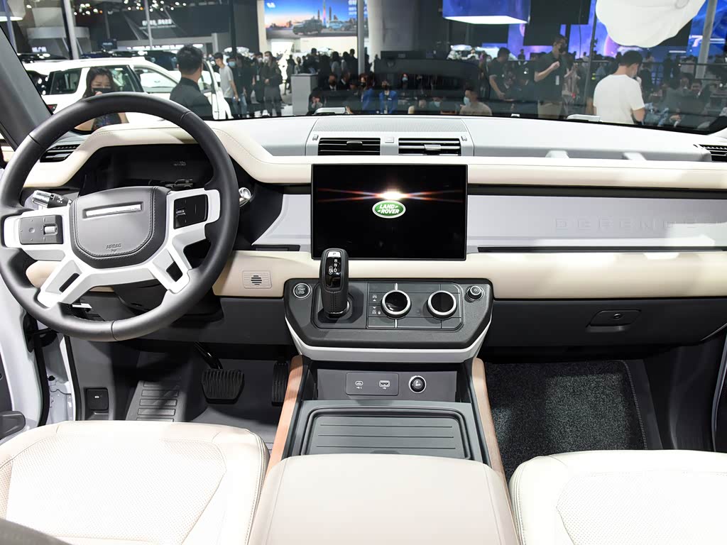 路虎(进口) 路虎卫士 2022款 90 2.0t p300 虎威雄心版