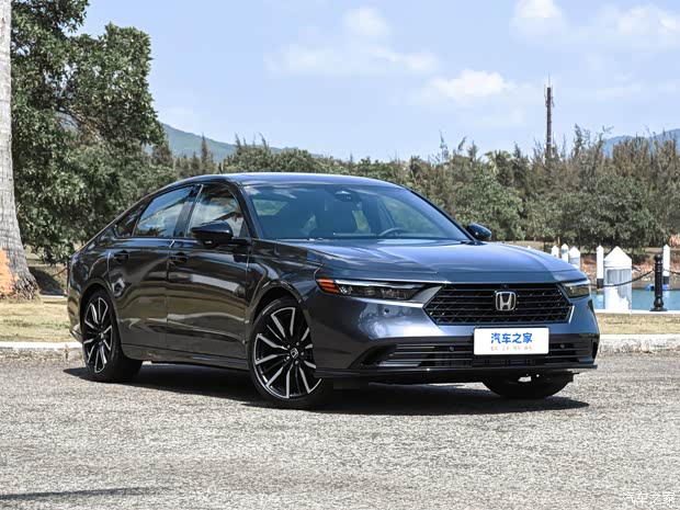 雅阁售价直降32万元欢迎垂询