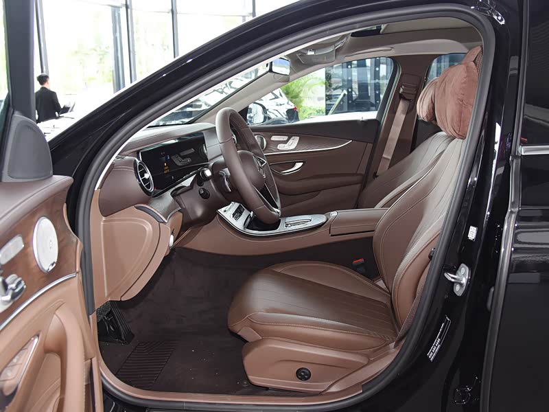 北京奔驰 奔驰e级 2021款 e 300 l 豪华型