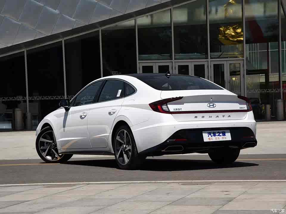 北京现代 索纳塔 2020款 380t 基本型