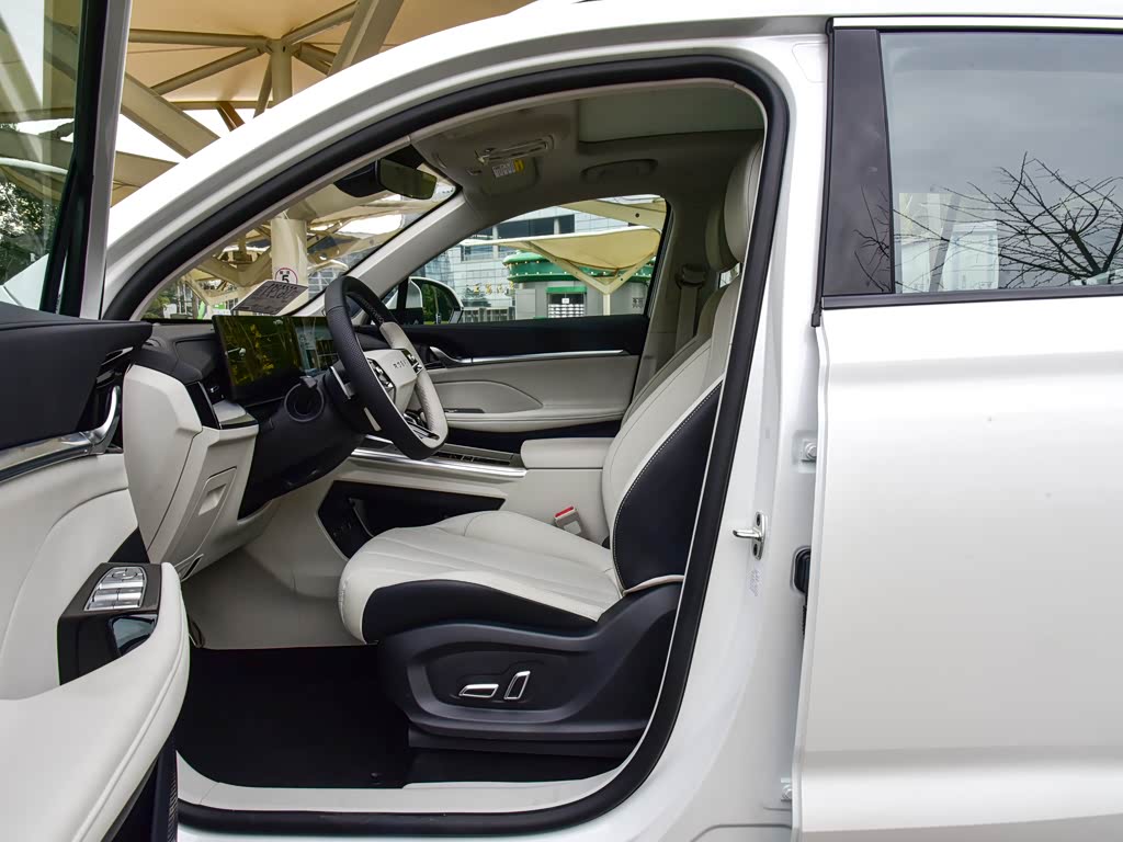 上汽集团 荣威rx5 emax 2022款 1.5t phev无畏尊荣版