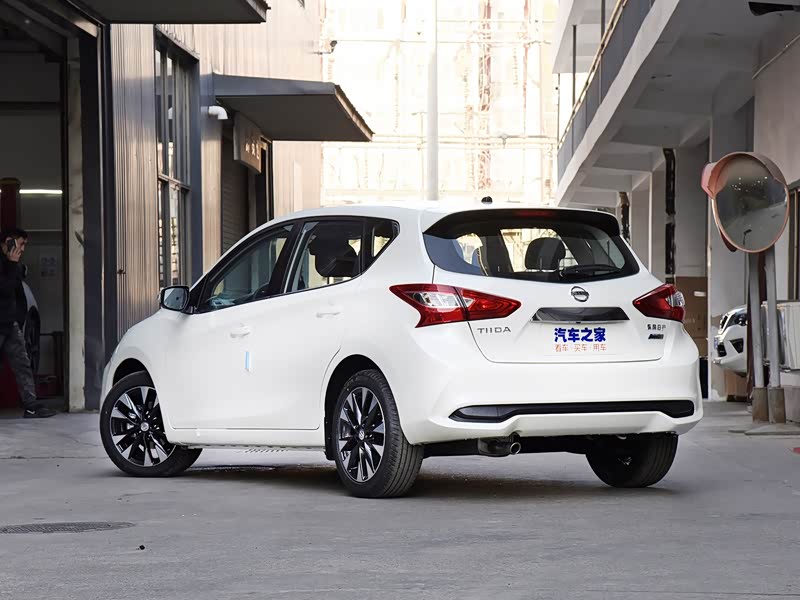 东风日产 骐达tiida 2020款 1.6l cvt智尊版