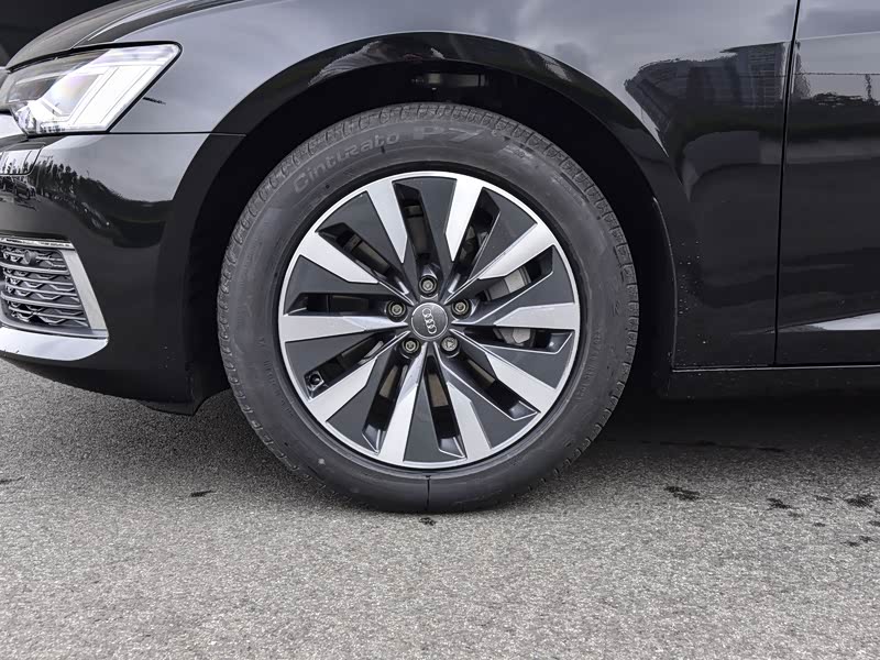 一汽-大众奥迪 奥迪a6l 2022款 45 tfsi 臻选致雅型