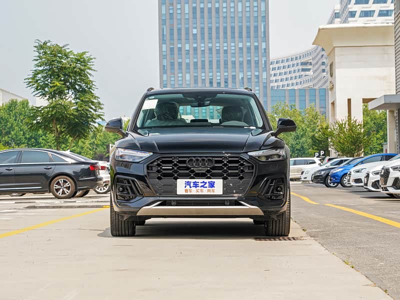 一汽奥迪 奥迪q5l 2022款 改款 45t 臻选动感型