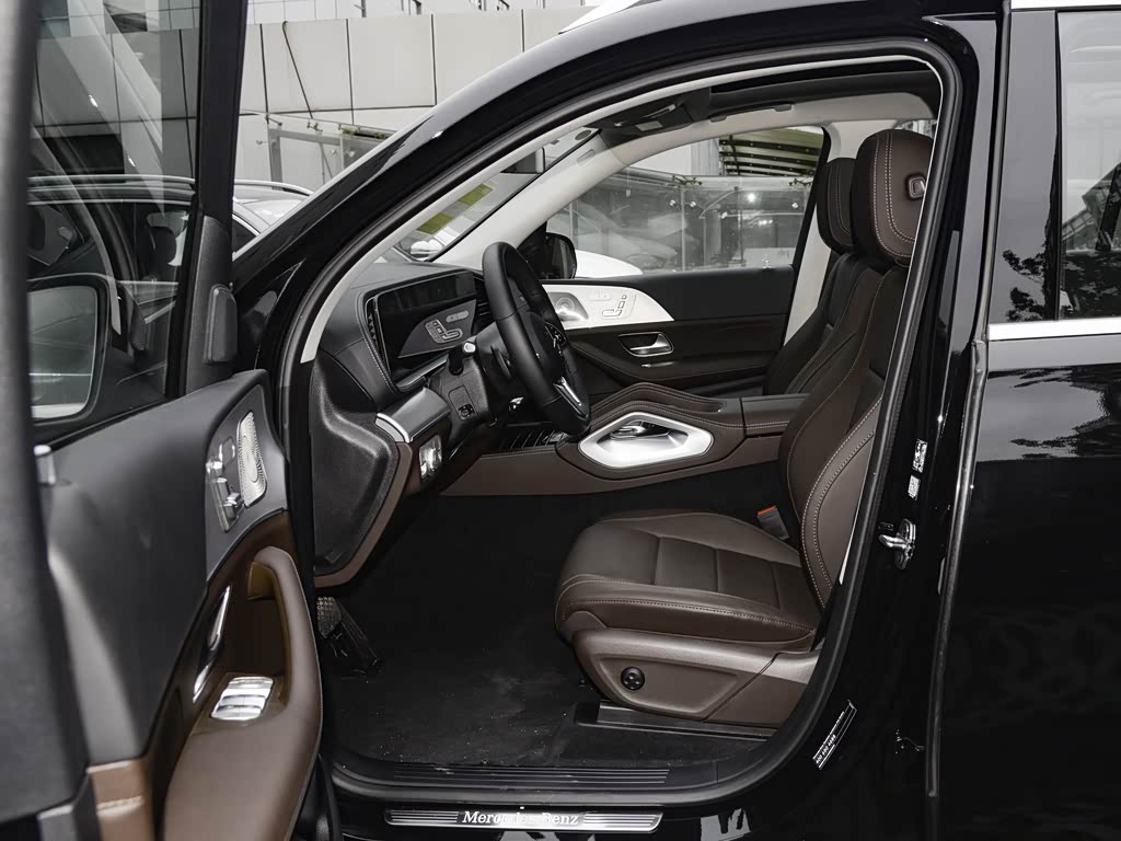 奔驰(进口) 奔驰gls 2023款 改款 gls 400 4matic