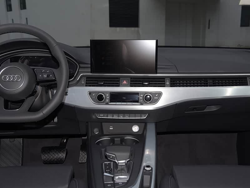 一汽-大众奥迪 奥迪a4l 2022款 40 tfsi 豪华动感型