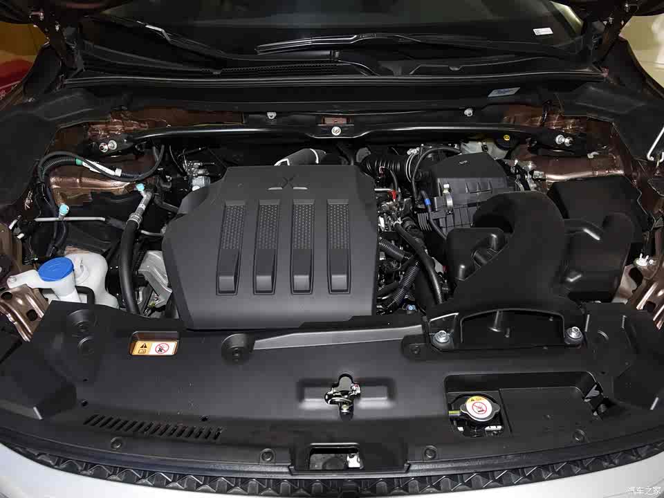 『三菱4b40型1.5t发动机』