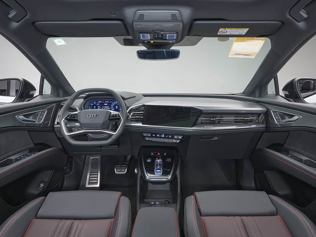 上汽奥迪 奥迪q5 e-tron 2023款 40 e-tron 星耀型 白法师版
