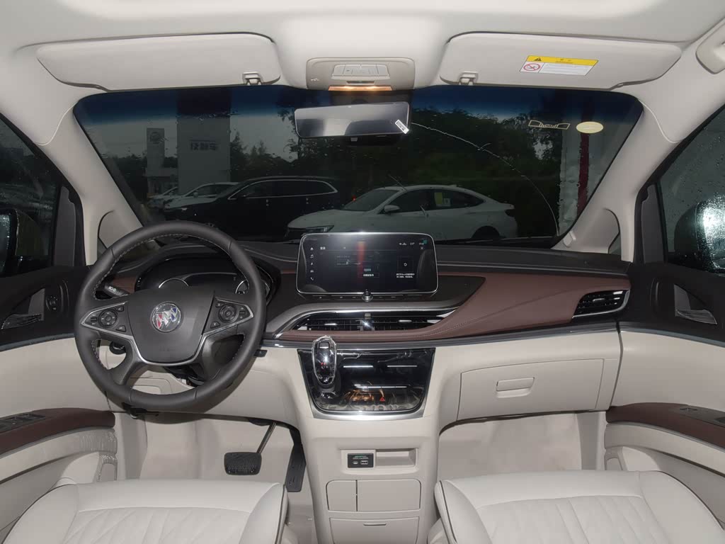 上汽通用别克 别克gl8 2022款 陆上公务舱 652t 智慧尊贵型