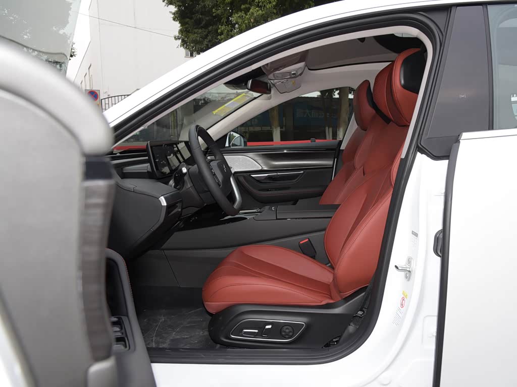 小鹏汽车 小鹏p7 2022款 670n