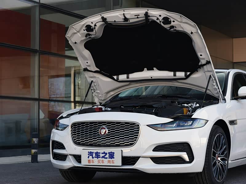 奇瑞捷豹路虎 捷豹xel 2020款 2.0t 250ps se科技优雅版