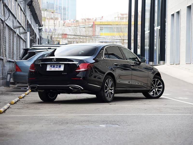 北京奔驰 奔驰e级 2019款 改款 e 300 l 时尚型 中控方向盘 已经是