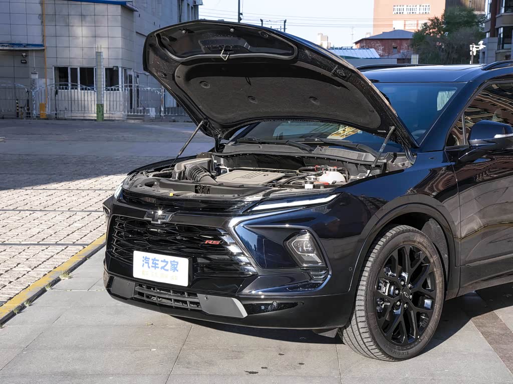 上汽通用雪佛兰 开拓者 2023款 轻混 650t rs twin-clutch四驱 擎版