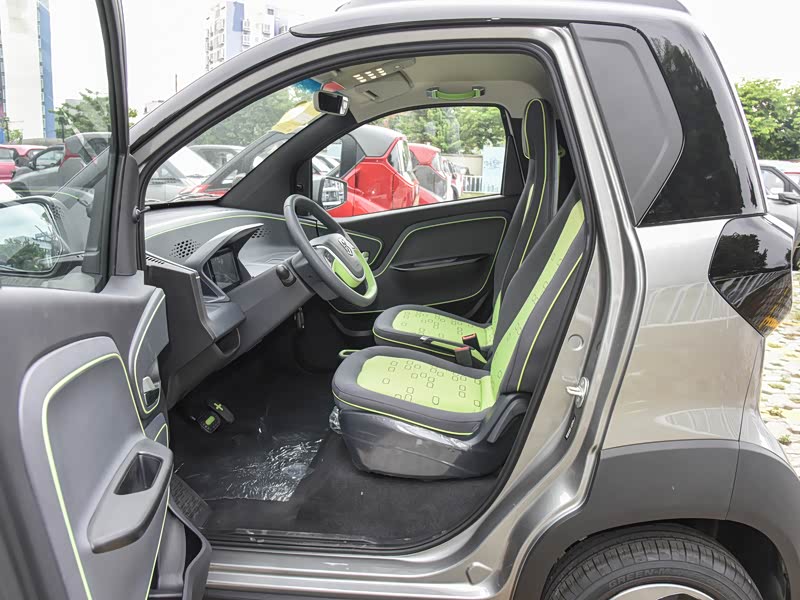 上汽通用五菱 宝骏e100 2020款 305km 智行版 车厢座椅