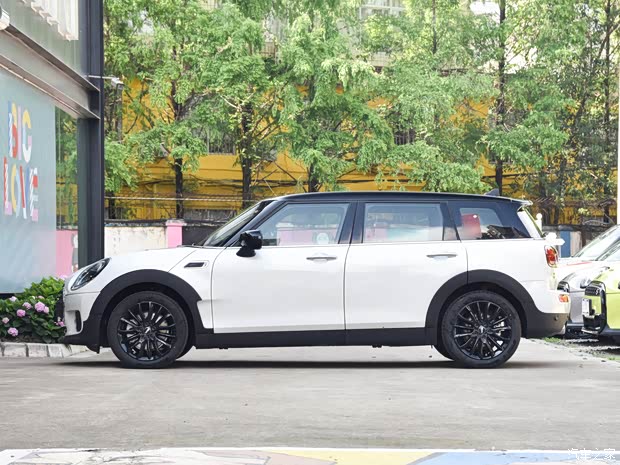 【图】mini clubman热销中 可优惠4.75万 详询:4009614314_汽车之家