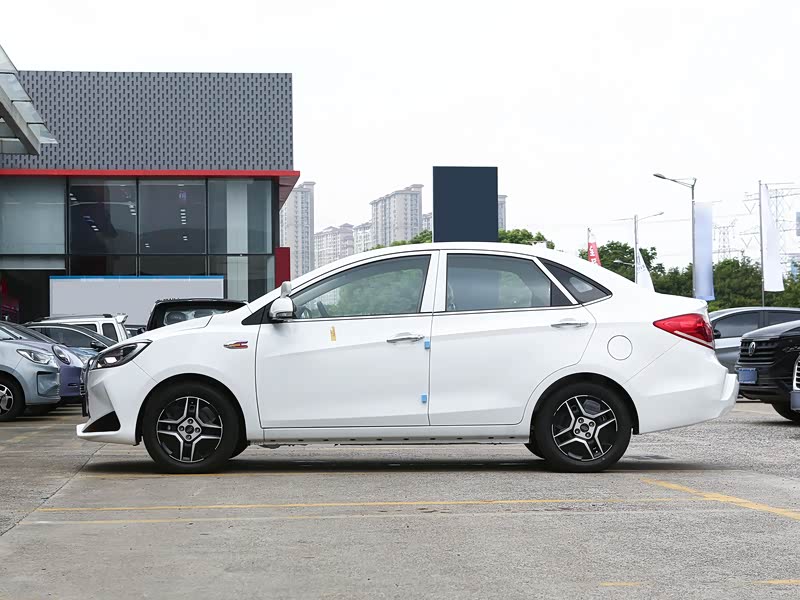 江淮汽车 江淮iev7 2022款 iev7l 驾培加长版