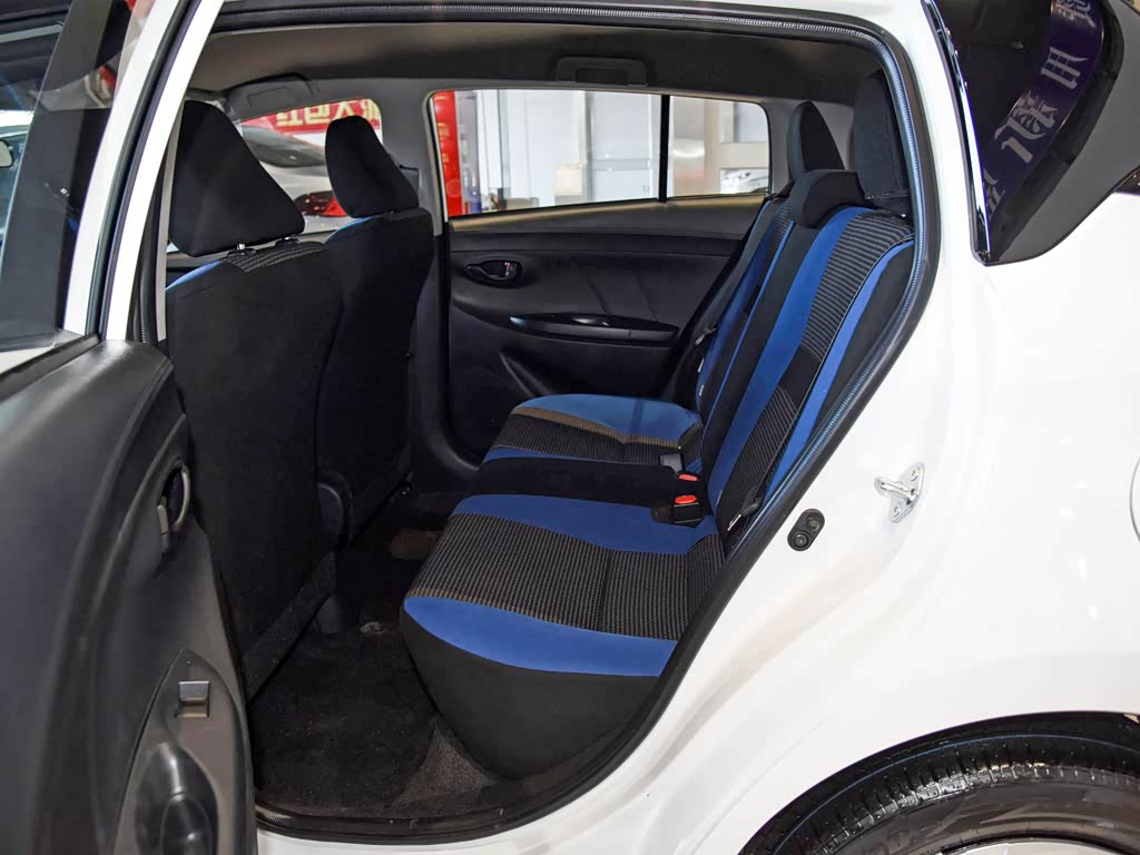 一汽丰田 威驰fs 2022款 1.5l cvt 锋驰care版