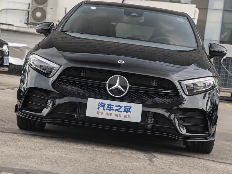 梅赛德斯-amg 奔驰a级amg(进口) 2023款 amg a 35 4matic 55周年纪念