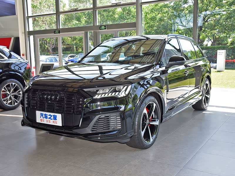 奥迪(进口) 奥迪q7 2022款 55 tfsi quattro s line冰雪运动版