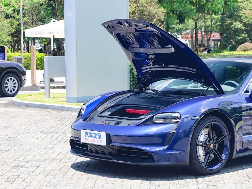 保时捷 taycan 2022款 改款 taycan 4s