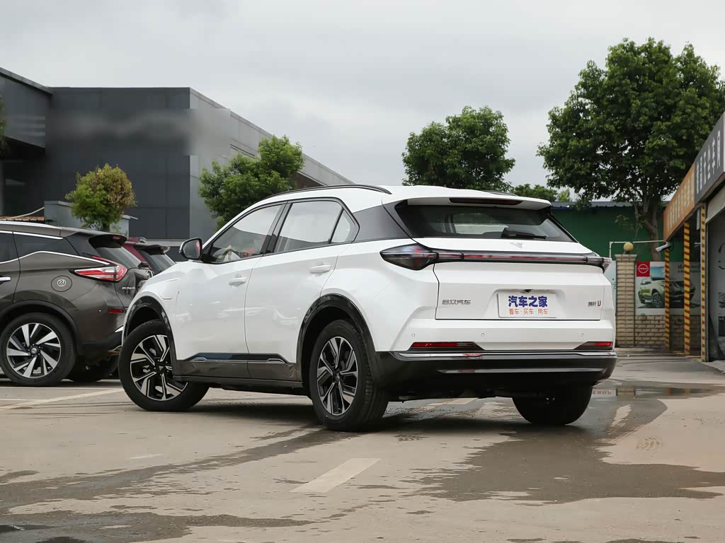 合众汽车 哪吒u 2022款 智500 三元锂