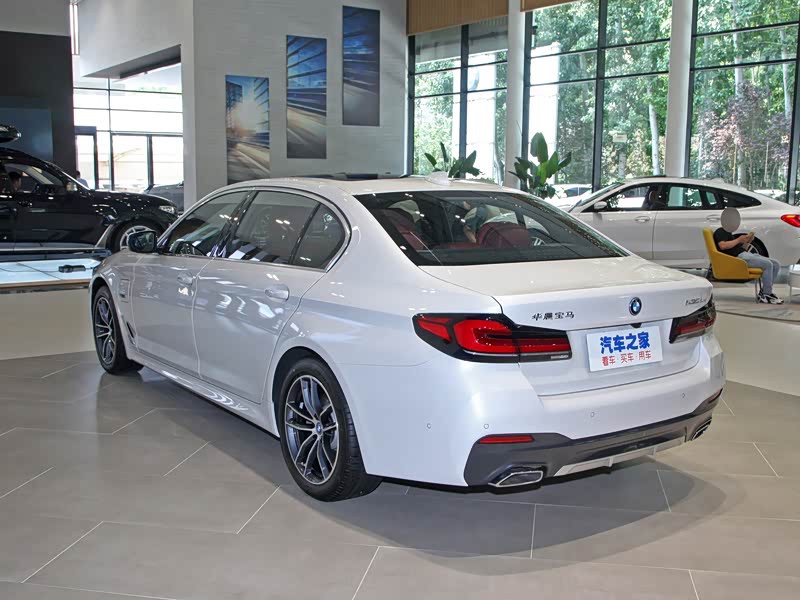 华晨宝马 宝马5系新能源 2022款 改款二 535le 先锋版m运动套装