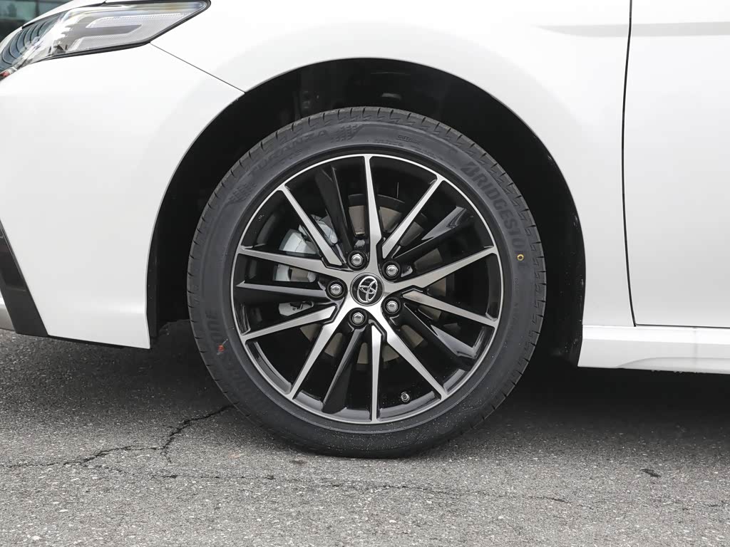 广汽丰田 凯美瑞 2023款 2.5s 锋尚版