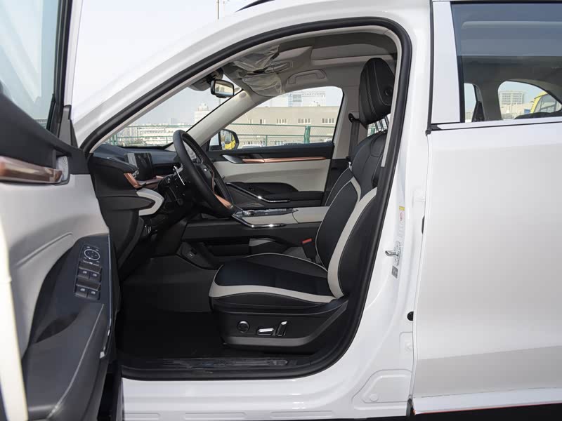 长城汽车 哈弗h6 2021款 第三代 1.5t 自动两驱supreme