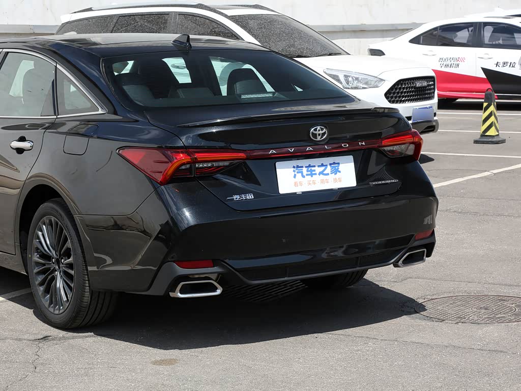 一汽丰田 亚洲龙 2023款 2.5l touring尊贵版