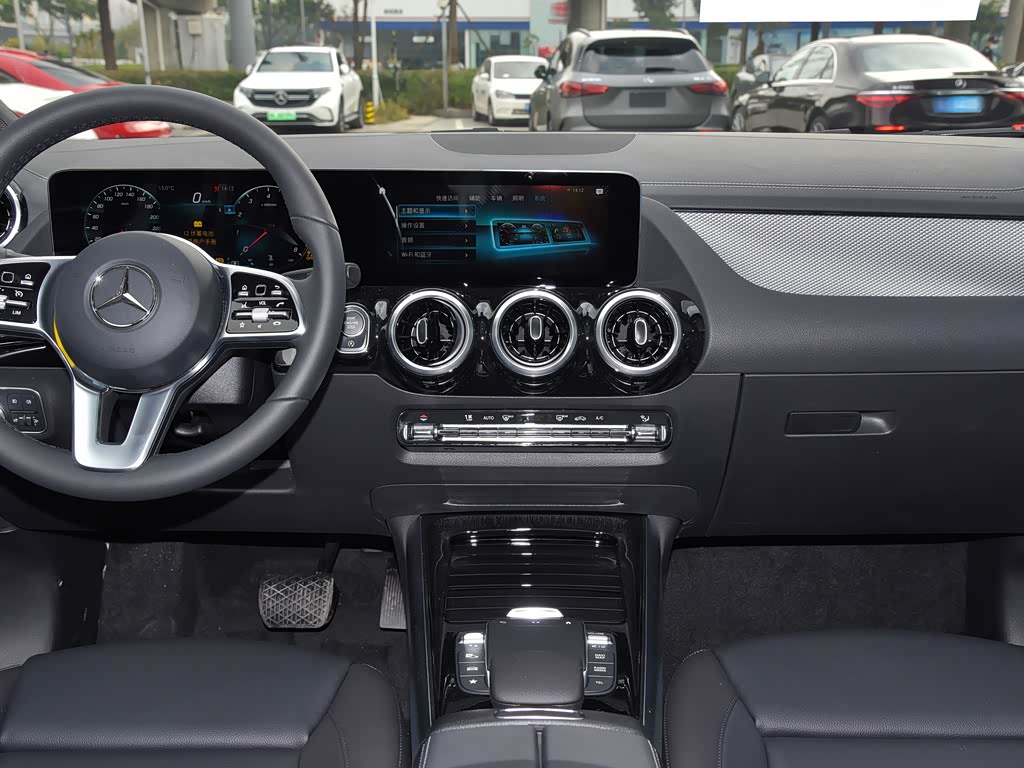 北京奔驰 奔驰gla 2022款 改款 gla 180
