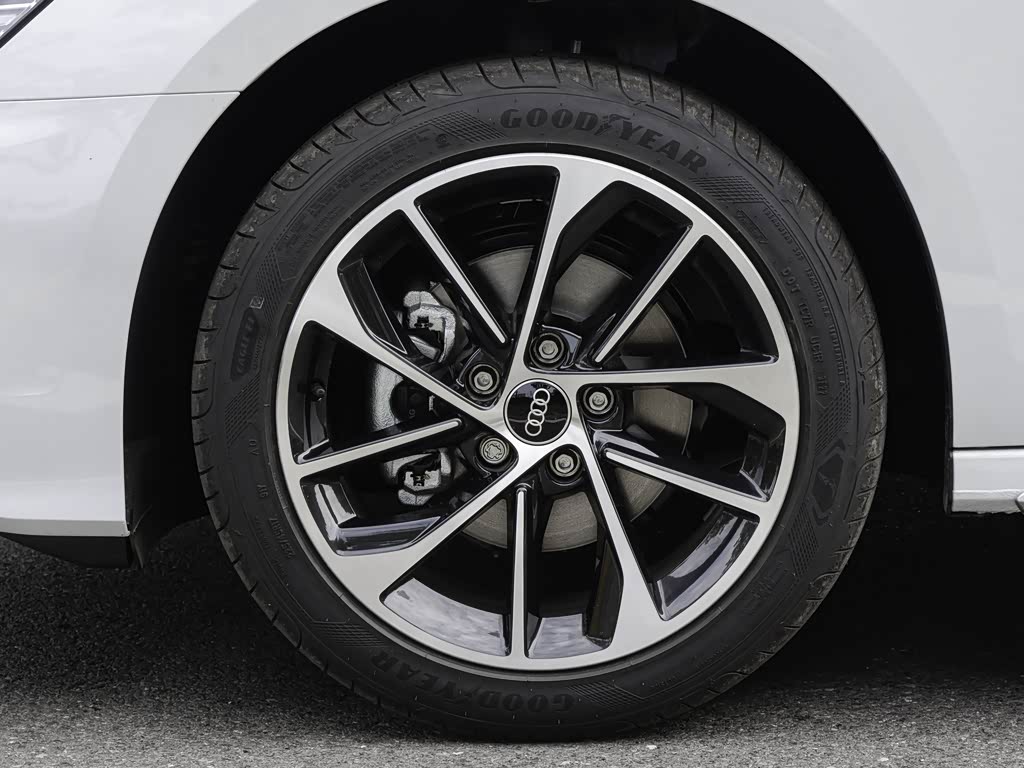 一汽奥迪 奥迪a3 2023款 改款 a3l limousine 35 tfsi 进取运动型