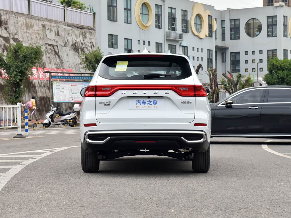 长城汽车 哈弗m6 2023款 plus 1.5t 手动豪华智联型