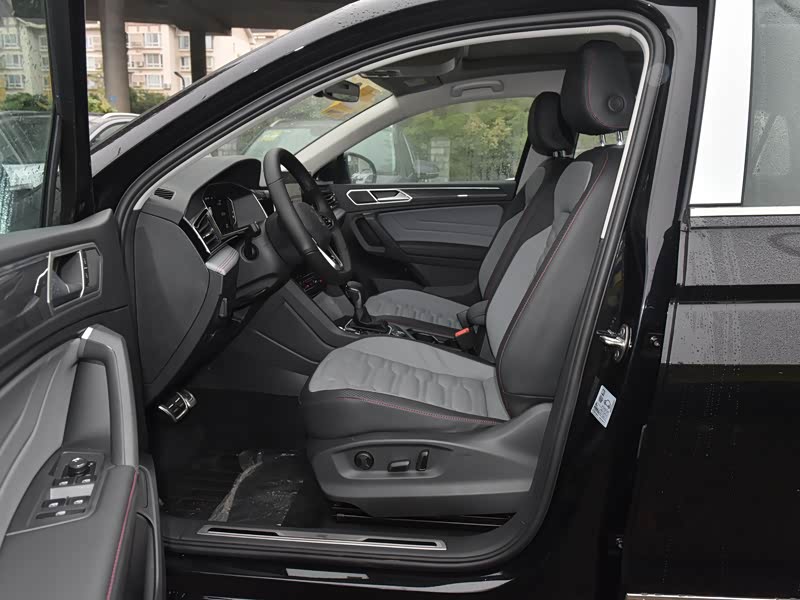 上汽大众 途观x 2022款 380tsi 四驱旗舰版