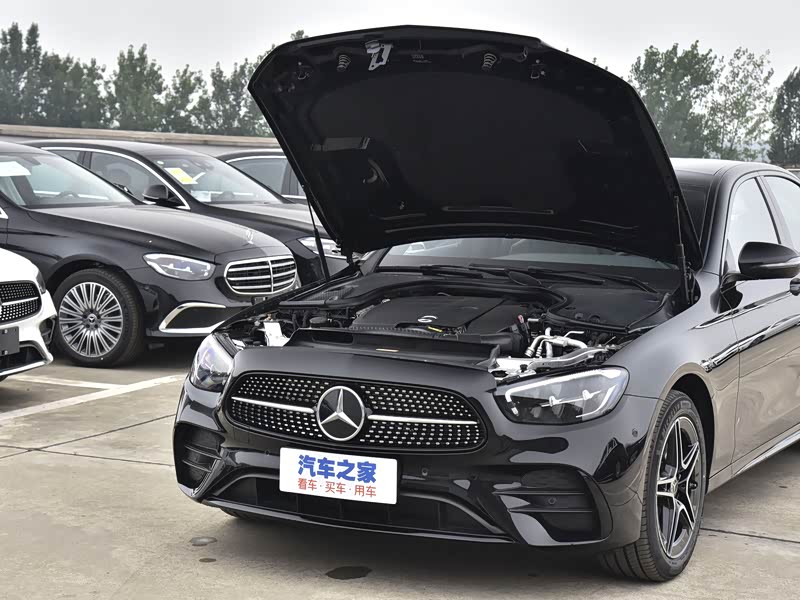 奔驰(进口) 奔驰e级(进口) 2022款 e 260 时尚型运动版