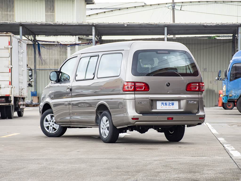 东风风行 菱智 2024款 m5l 1.5t 手动基本型 7座