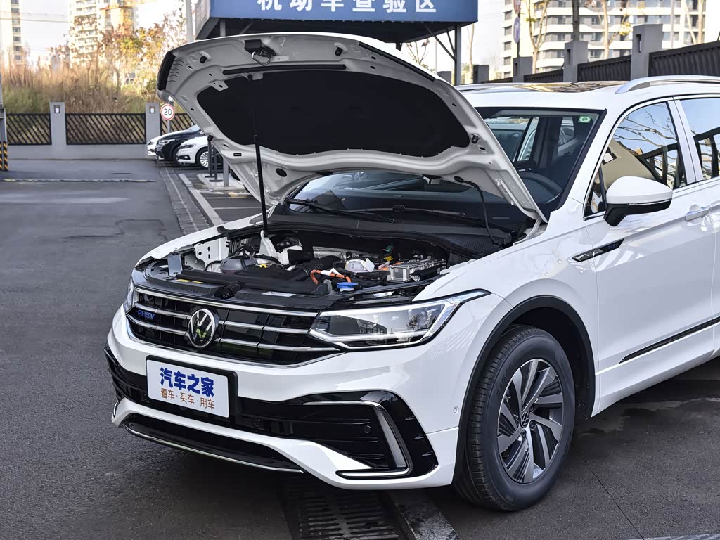 上汽大众 途观l新能源 2022款 430phev 插电混动尊贵版