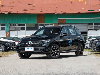 奔驰glc 2023款 改款 glc 260 l 4matic 豪华型 7座