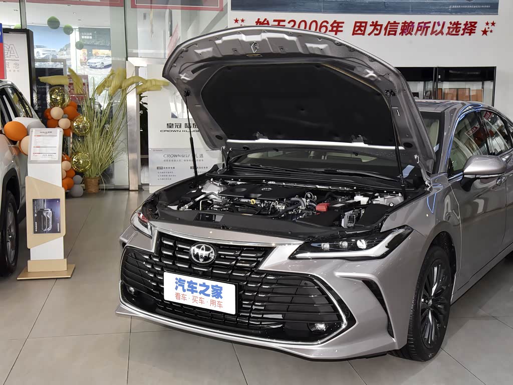 一汽丰田 亚洲龙 2023款 2.0l xle尊享版