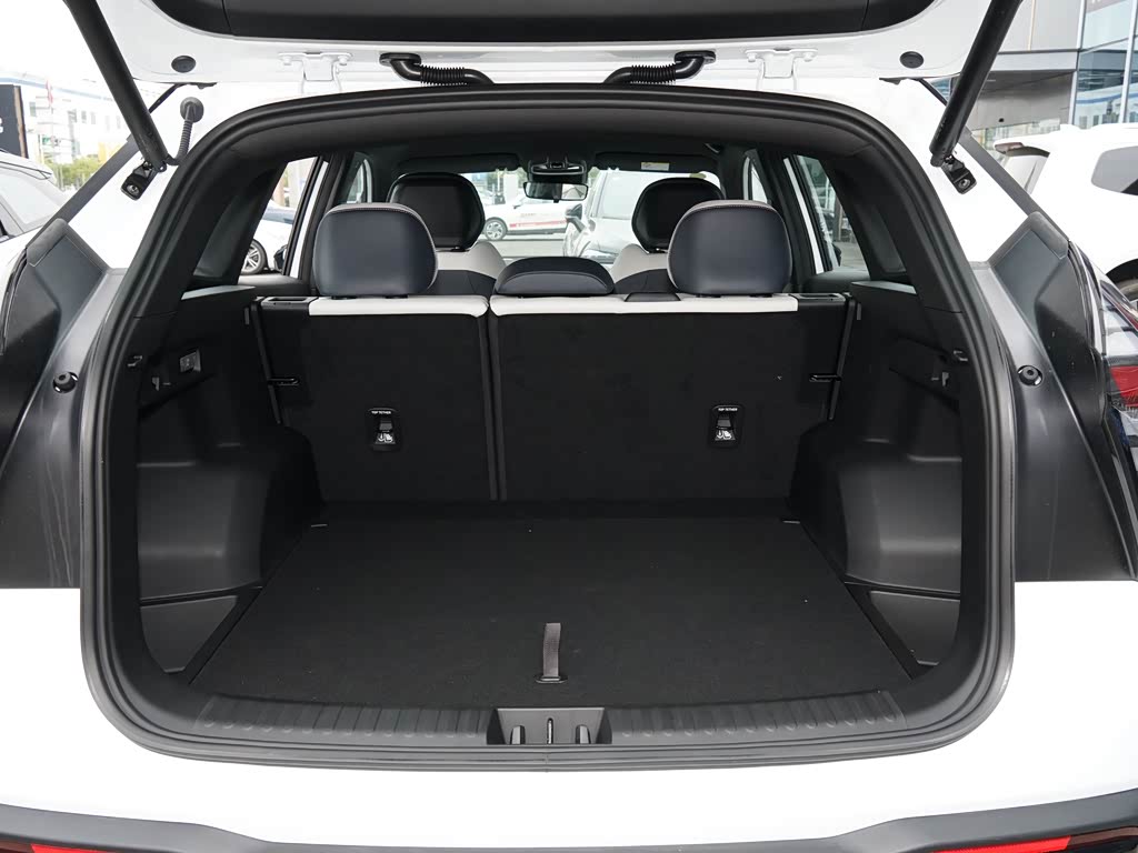 吉利汽车 博越l 2023款 1.5td 雷神hi·f super 迅