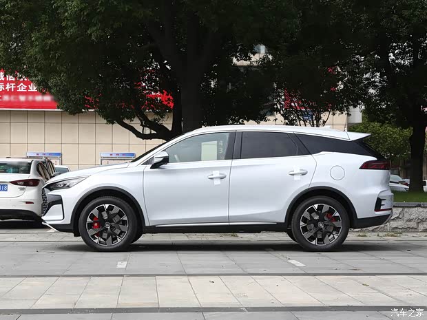 18万起 欢迎到店垂询_比亚迪王朝海口翔迪4s店优惠促销欢迎垂询