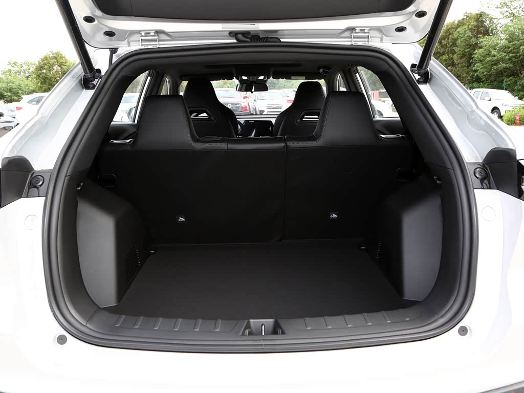 长安汽车 长安欧尚x5 plus 2023款 改款 1.5t dct卓越型