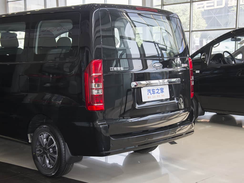 江汽集团 瑞风m3 2023款 1.8l 7/8座智联版