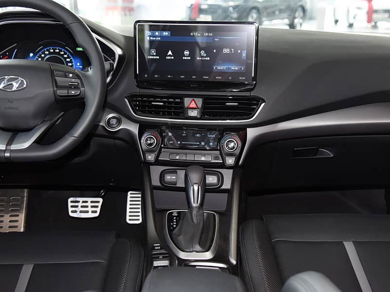 北京现代 菲斯塔 2019款 280tgdi 智速版 国vi 中控方向盘