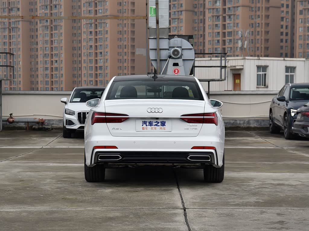 一汽奥迪 奥迪a6l 2022款 45 tfsi 臻选动感型