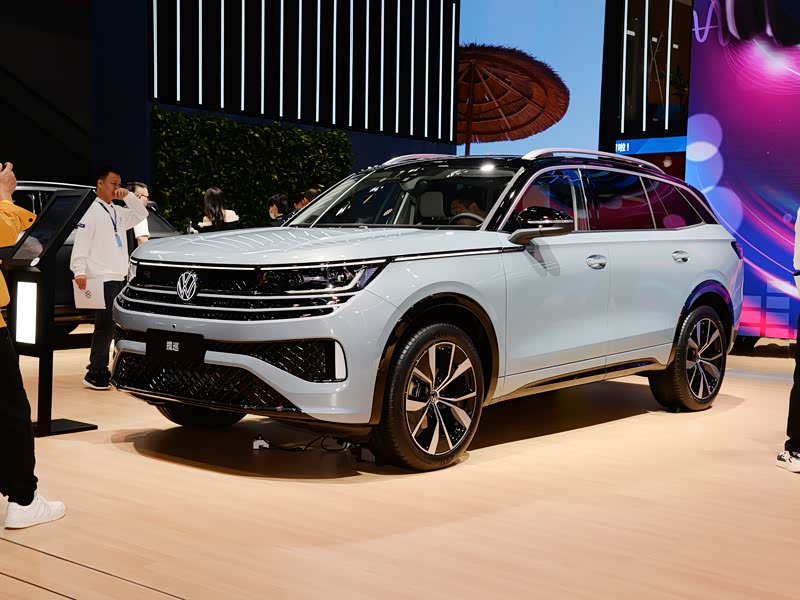 安吉联奥一汽-大众4s店>一汽-大众>揽巡>2023款380tsi四驱r-line巡游