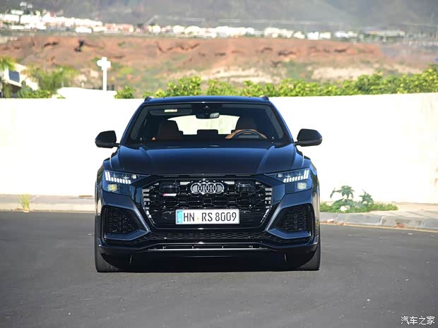 【奥迪rs q8目前价格稳定 售价146.