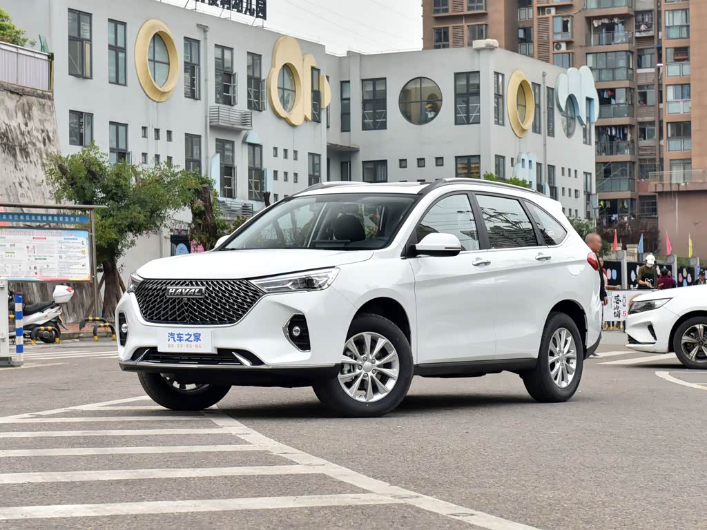 长城汽车 哈弗m6 2023款 plus 1.5t 手动豪华智联型