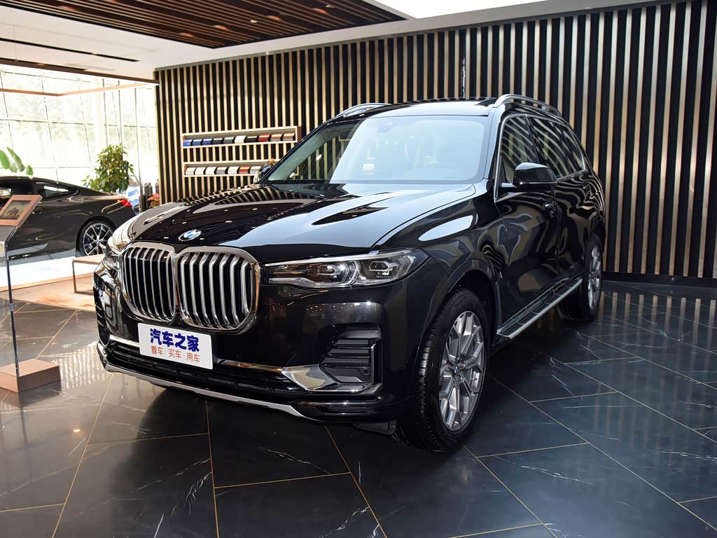 宝马(进口) 宝马x7 2021款 改款 xdrive40i 领先型豪华套装